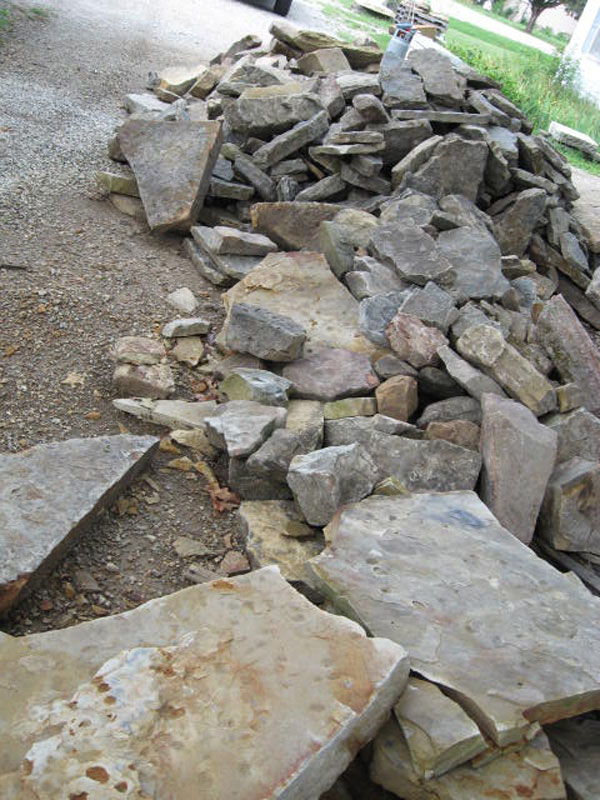 IMG_3313.190114209_std pick pile